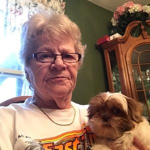 Meet your Posher, Joanne